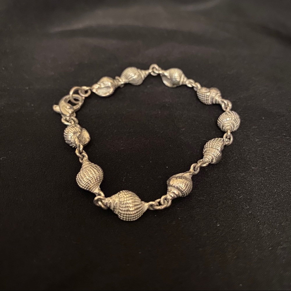Sterling vintage silver seashell conch bracelet